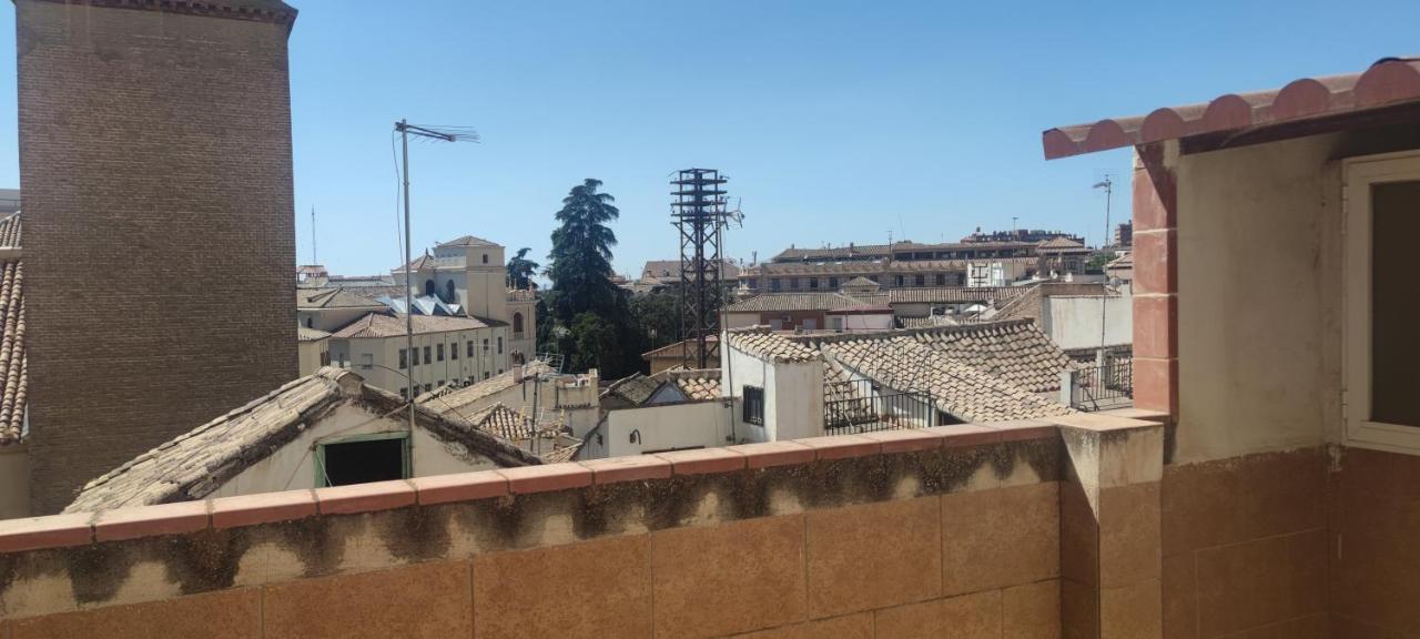 Habitacion En Casa De 3 Habitaciones En Centro Historico غرناطة المظهر الخارجي الصورة
